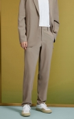 E05 卡其色