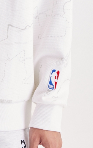杰克琼斯NBA联名男装卫衣秋季新款时尚满印圆领宽松休闲上衣 商品图4