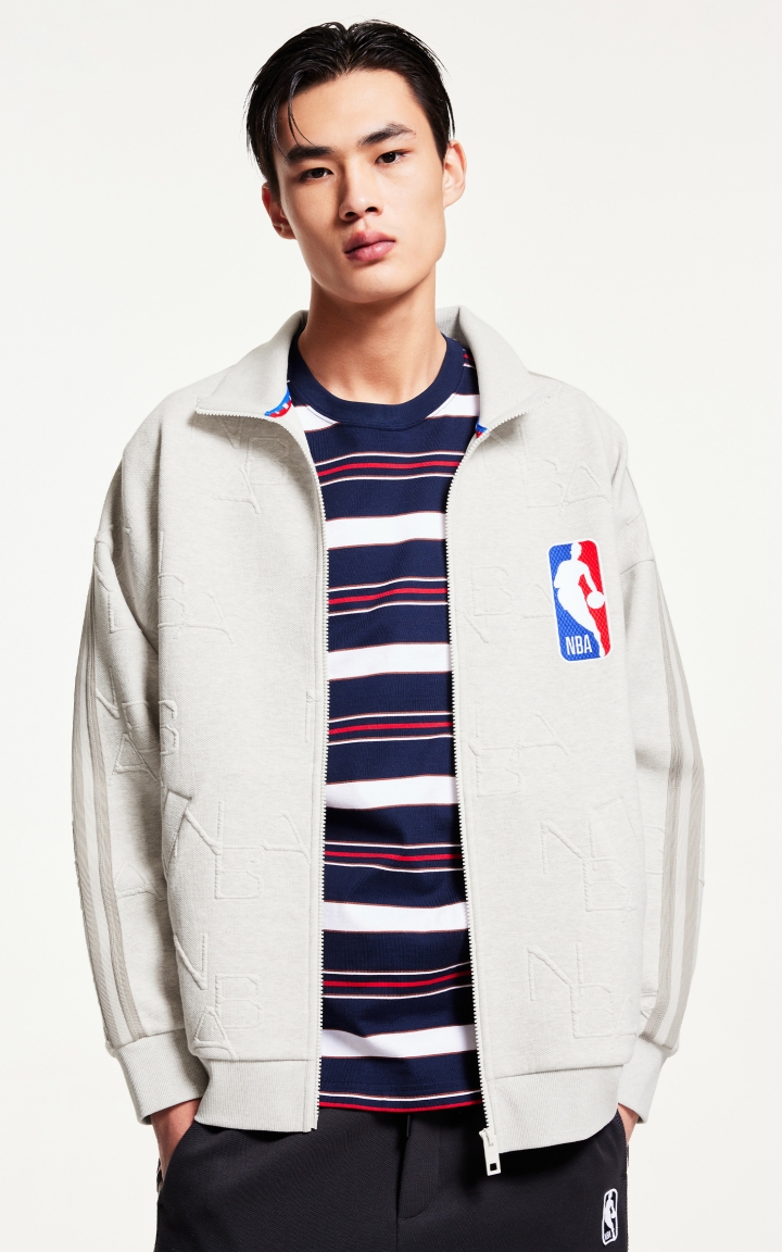 杰克琼斯NBA联名款男装卫衣秋季新款提花贴布宽松立领开衫外套 商品大图