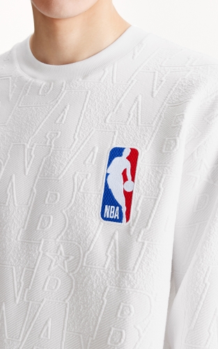 杰克琼斯NBA联名男装卫衣秋季2025年新款衣身满印宽松圆领上衣 商品图4