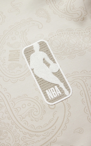 杰克琼斯NBA联名男装卫衣秋季新款时尚百搭条纹印花贴布宽松圆领上衣 商品图4