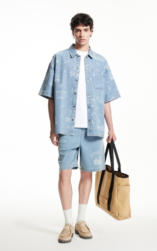 杰克琼斯男装夏季新款牛仔衬衫潮流百搭宽松衣身满印翻领短袖上衣 商品图2