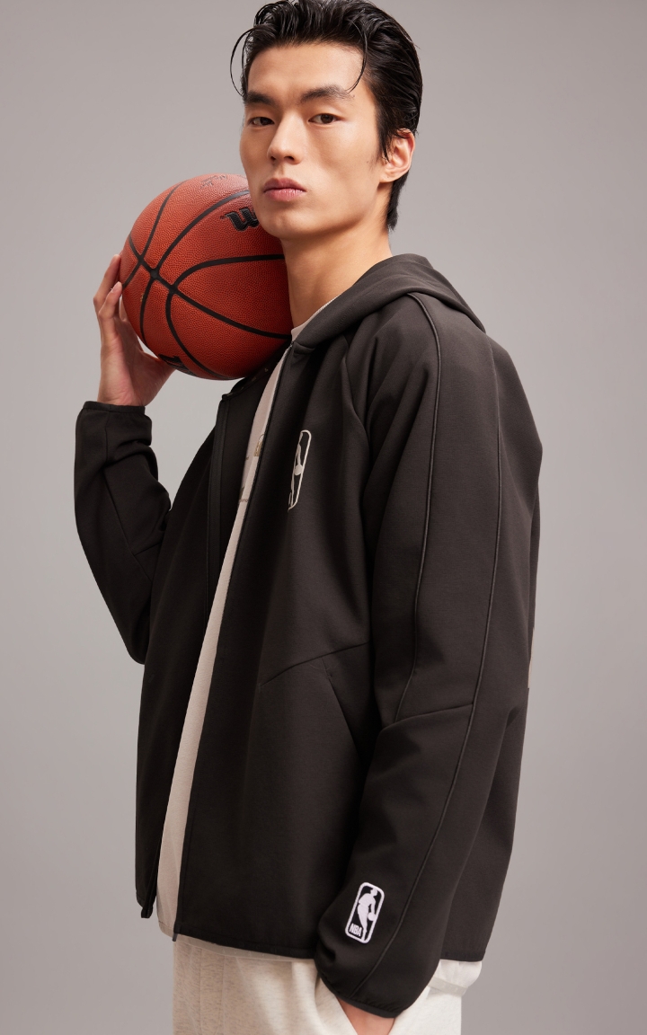 【NBA联名】杰克琼斯男装春季新款字母纹理感胶印宽松连帽卫衣开衫 商品大图