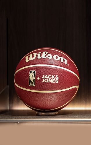 【抽奖1分钱兑换不售卖】JJxWilsonxNBA三方联名合作篮球 商品图3