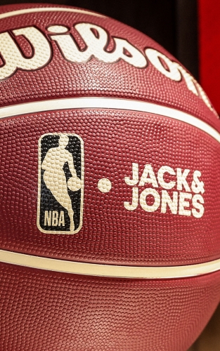 【抽奖1分钱兑换不售卖】JJxWilsonxNBA三方联名合作篮球 商品图4