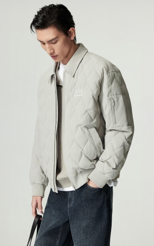 【BSQ联名轻薄羽绒服】杰克琼斯秋冬男装新款格纹绗缝宽松翻领外套 商品图1